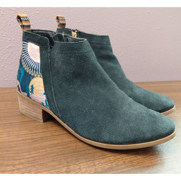 Inkkas Aztec Dk Gray Leather Sz 8 Almond Toe Outside Side Zip Ankle Bootie - Picture 1 of 10